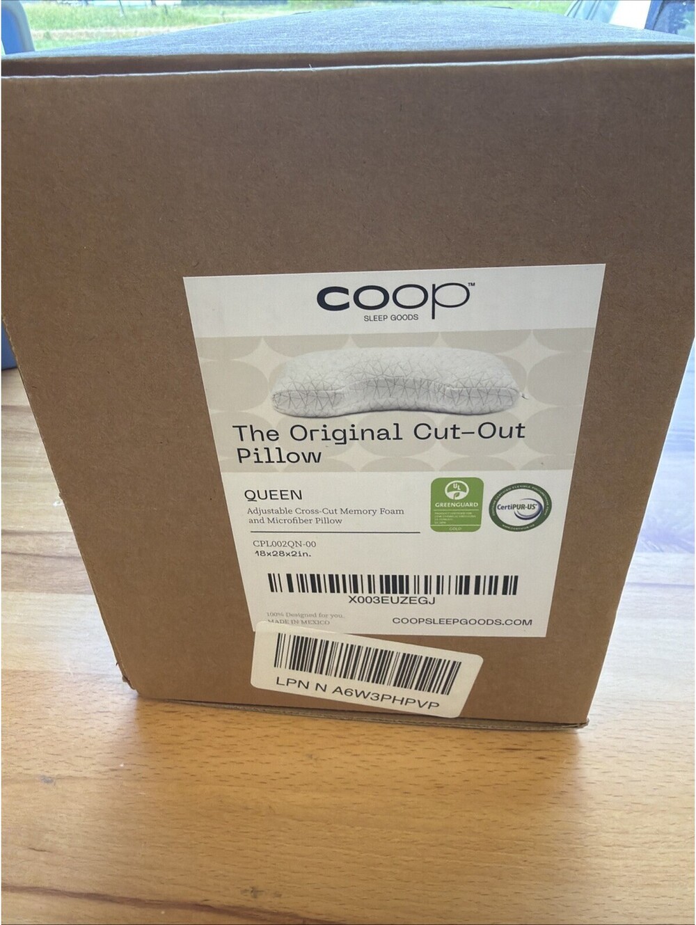 Coop The Original Cut-Out Bed Pillow Adjustable Memory Foam 18 x 28x 2 in